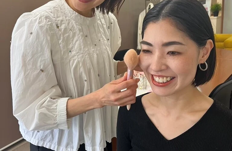 モデル・タレントを担当するヘアメイクアップアーティストから学べる！メイクレッスン